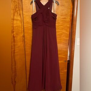 Elegant Burgundy Evening Dress